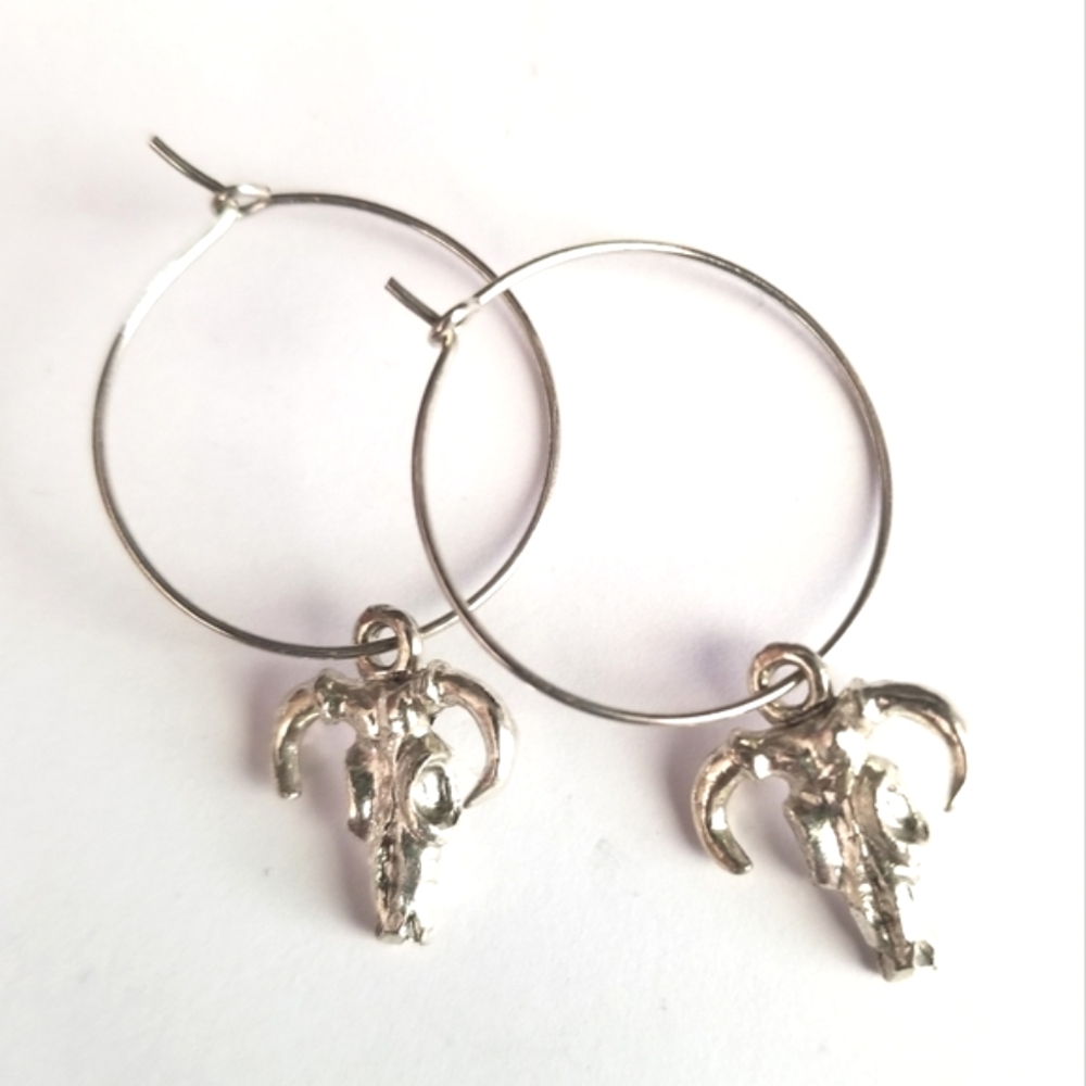 Steer skull hoop earrings silver tone cow bull head charm Southwestern